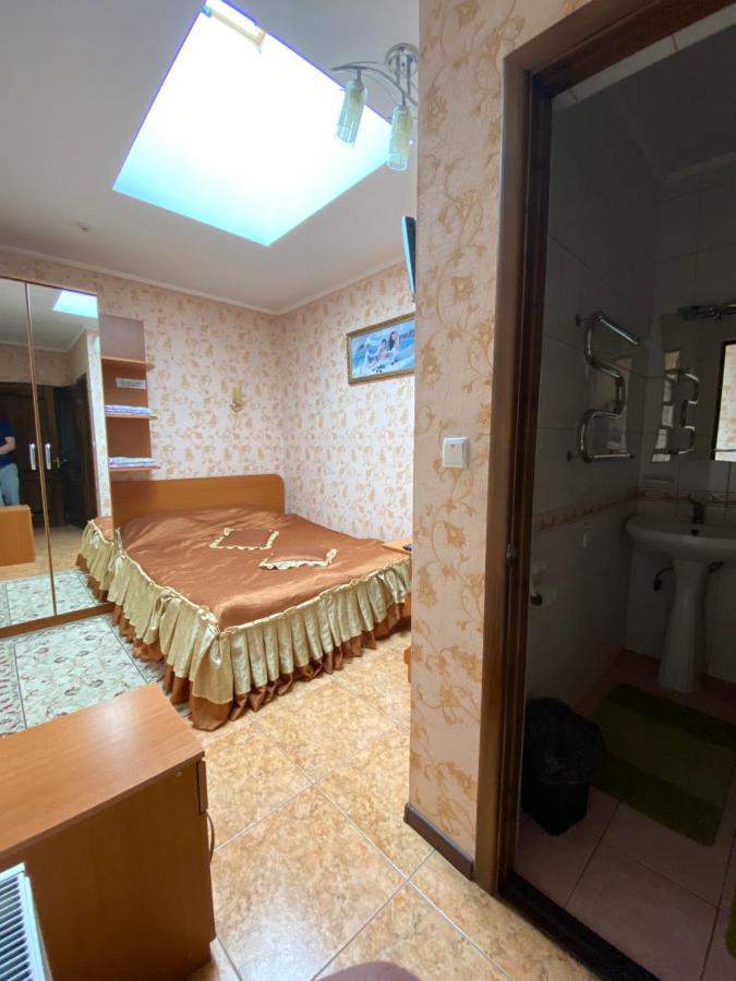 Золотий Лев Ξενοδοχείο Zvenyhorodka Εξωτερικό φωτογραφία